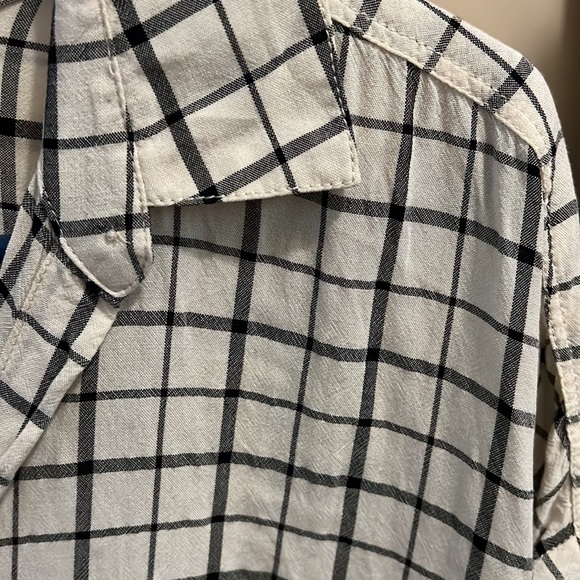 Calvin Klein button up - Picture 3 of 3